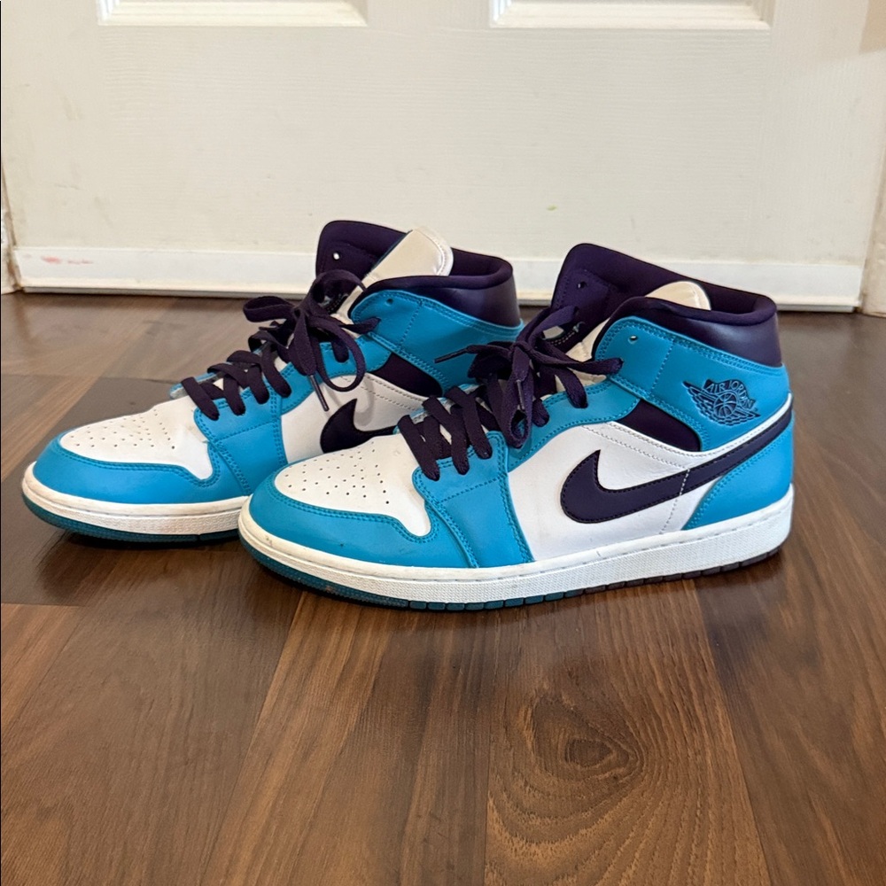 Nike Air Jordan Mid Blue White Sneakers